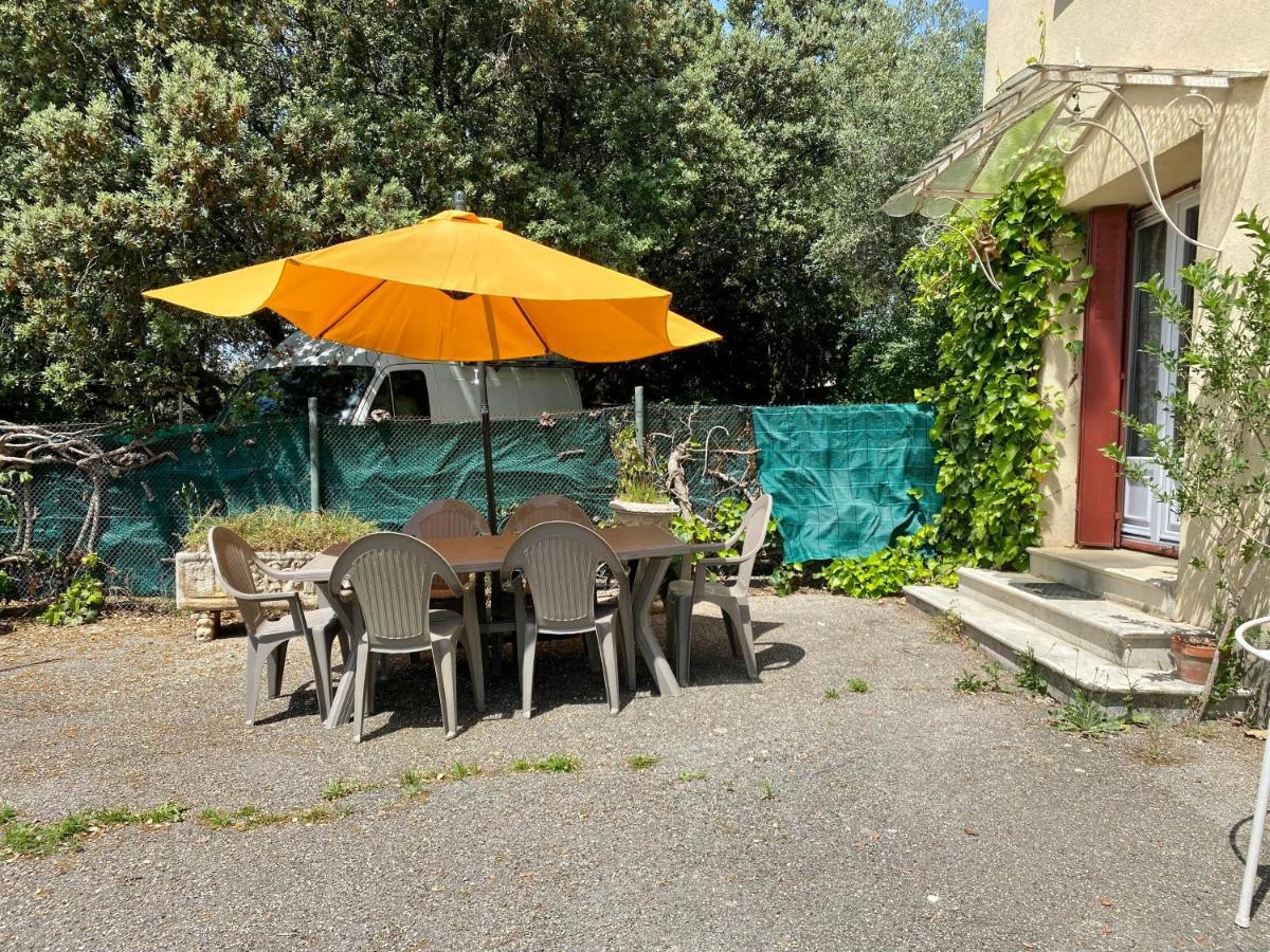Appartement F3 De 60 M² Au Rez De Chaussee D'Une Villa Vezenobres Luaran gambar